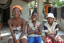 Zo'n 68 procent van de Surinaamse jongeren wil zijn kinderen later in het Nederlands opvoeden.