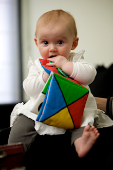 “De bibliotheken hebben hun collectie aangepast: ze bieden nu ook linnen boekjes, knisperboekjes en/of andere babyboekjes aan.”